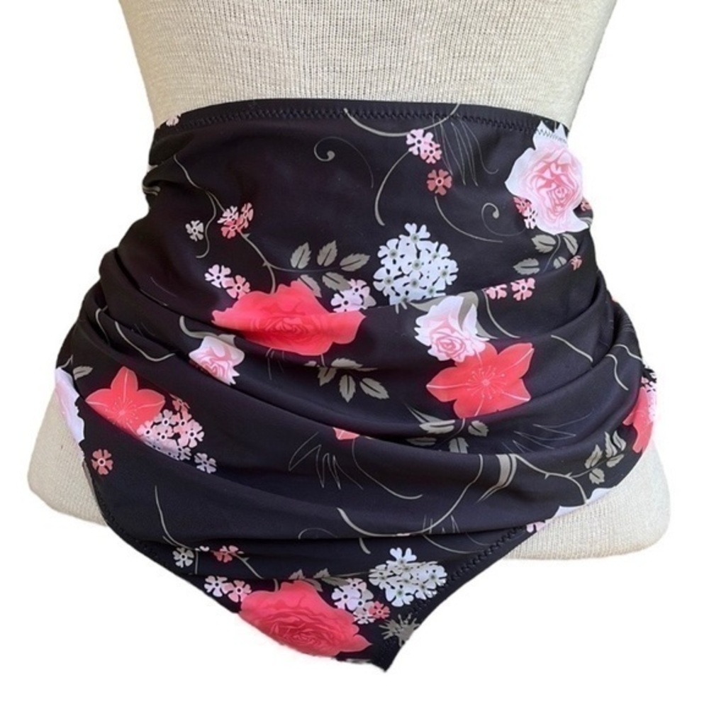 Beachsissi high waist bikini bottom womens XL black with red/white flowers
